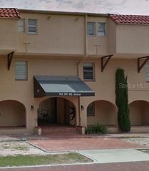 914 SW 8TH AVENUE 19, Gainesville, FL 32601