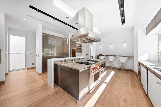 7218 SW 102nd St, Pinecrest, FL 33156