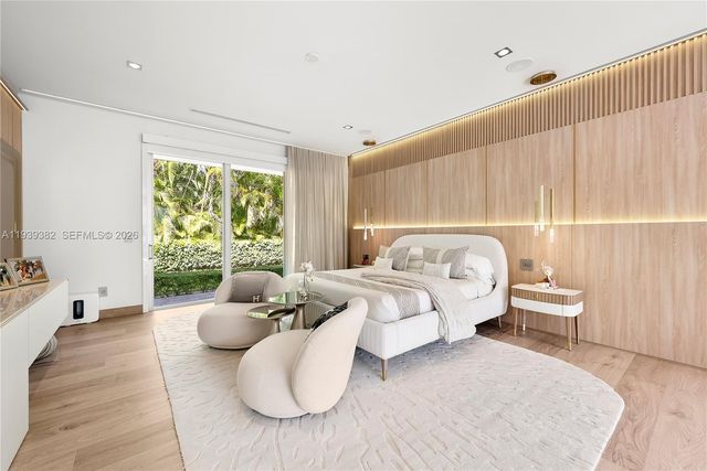 7218 SW 102nd St, Pinecrest, FL 33156