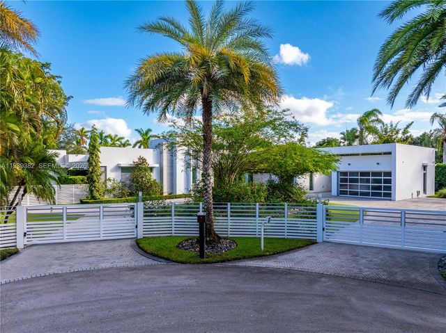 7218 SW 102nd St, Pinecrest, FL 33156