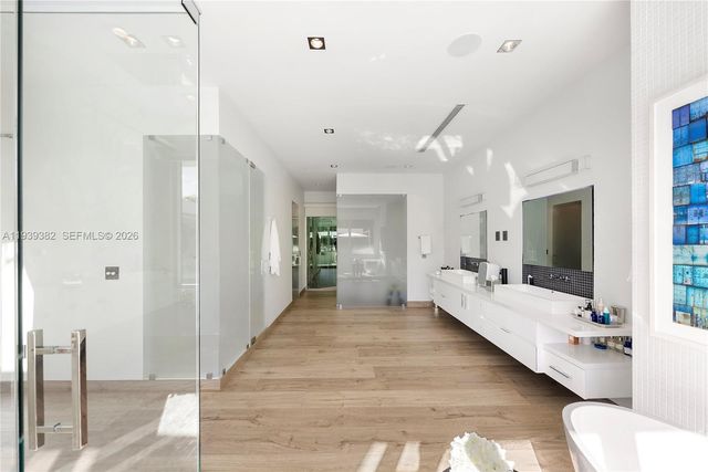 7218 SW 102nd St, Pinecrest, FL 33156