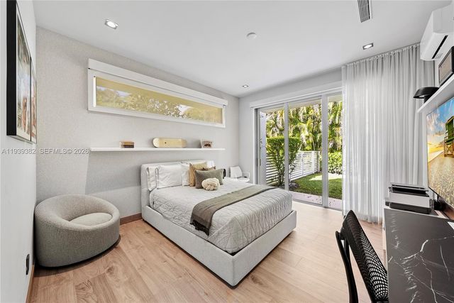 7218 SW 102nd St, Pinecrest, FL 33156