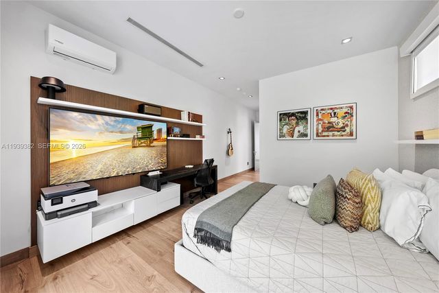 7218 SW 102nd St, Pinecrest, FL 33156