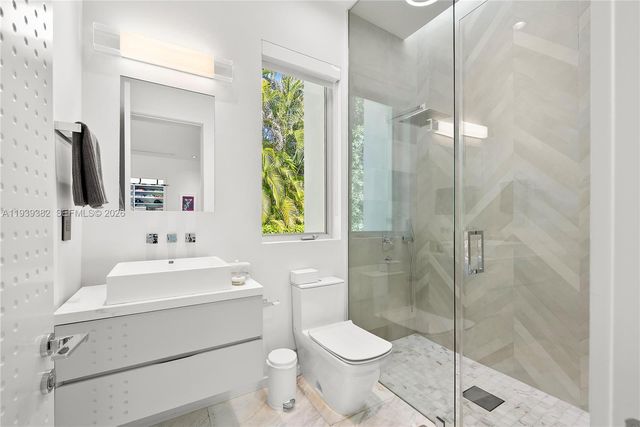 7218 SW 102nd St, Pinecrest, FL 33156