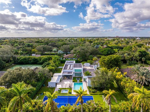 7218 SW 102nd St, Pinecrest, FL 33156