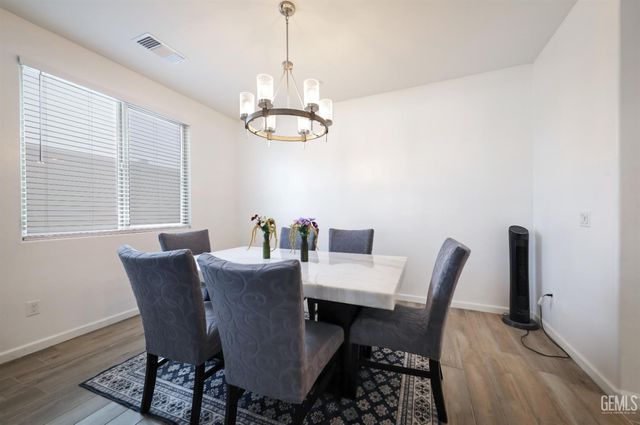 14704 Coyle Circle, Bakersfield, CA 93311