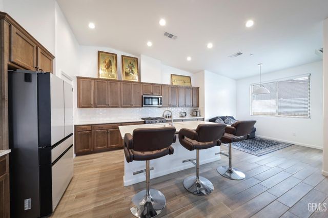 14704 Coyle Circle, Bakersfield, CA 93311