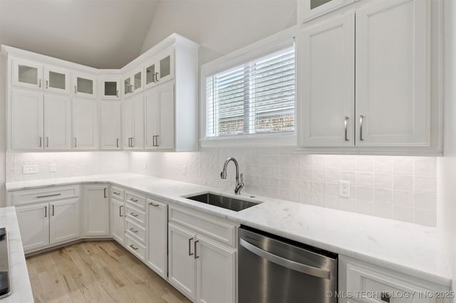 5403 E 126th Street S, Bixby, OK 74008