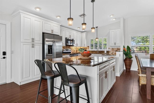 333 LA HACIENDA DRIVE, Indian Rocks Beach, FL 33785