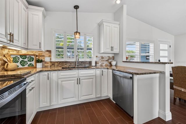 333 LA HACIENDA DRIVE, Indian Rocks Beach, FL 33785