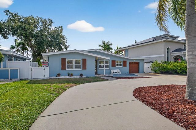 333 LA HACIENDA DRIVE, Indian Rocks Beach, FL 33785