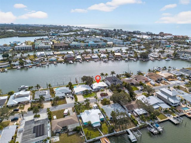 333 LA HACIENDA DRIVE, Indian Rocks Beach, FL 33785