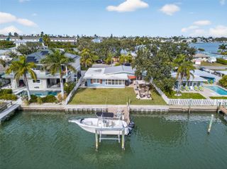 333 LA HACIENDA DRIVE, Indian Rocks Beach, FL 33785