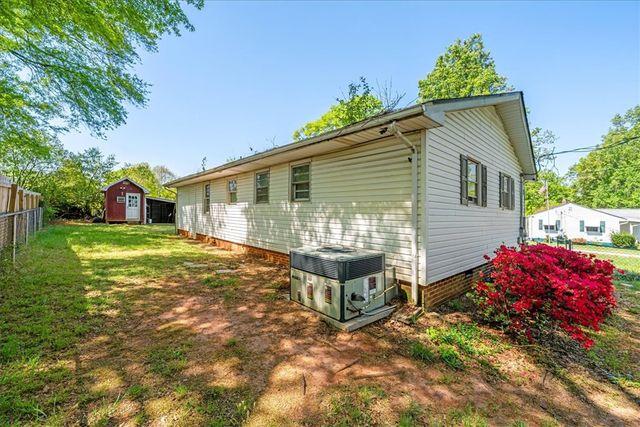 701 S Texas Avenue, Greenville, SC 29611