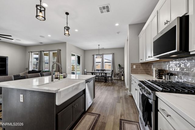 2198 Sprague Drive, Sparks, NV 89436