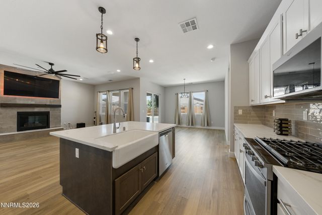 2198 Sprague Drive, Sparks, NV 89436