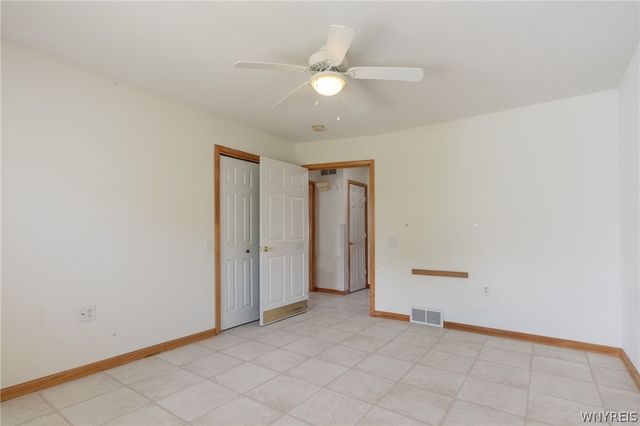 71 Niagara Shore Drive, Tonawanda, NY 14150