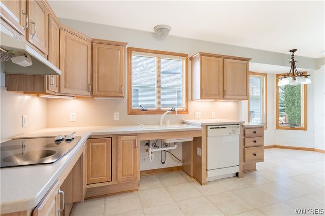 71 Niagara Shore Drive, Tonawanda, NY 14150