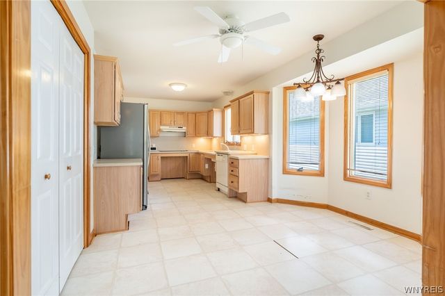 71 Niagara Shore Drive, Tonawanda, NY 14150