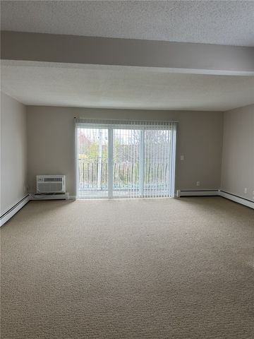 3 Admiralty Drive 9-7, Middletown, RI 02842