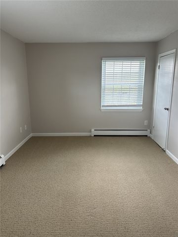 3 Admiralty Drive 9-7, Middletown, RI 02842
