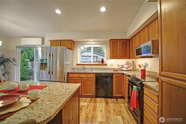 2931 SE Camano Drive, Camano Island, WA 98282