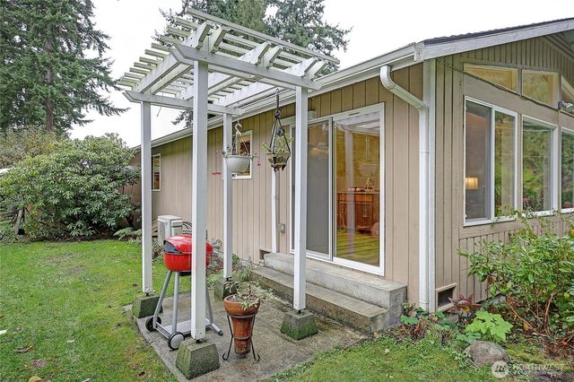 2931 SE Camano Drive, Camano Island, WA 98282