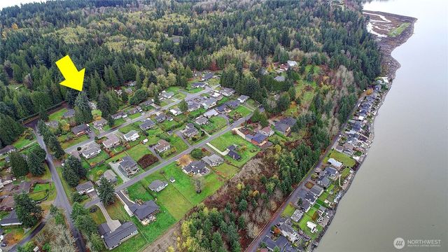 2931 SE Camano Drive, Camano Island, WA 98282