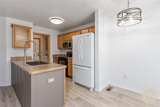 574 Killarney STREET, Billings, MT 59105