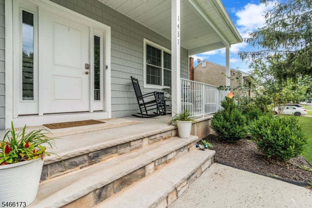 1431 Greenwood Dr, Piscataway Twp., NJ 08854 — photo 2