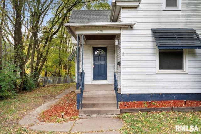 1616 ESPLANADE Avenue, Davenport, IA 52803
