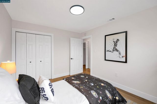 2412 Alamo St, Pinole, CA 94564