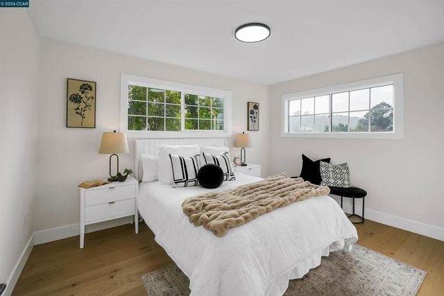 2412 Alamo St, Pinole, CA 94564