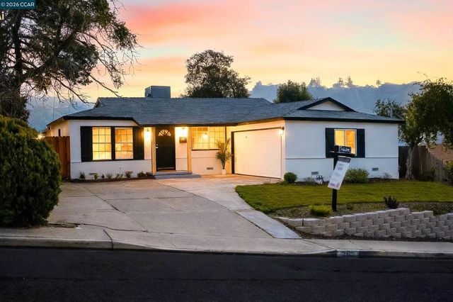 2412 Alamo St, Pinole, CA 94564