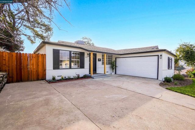 2412 Alamo St, Pinole, CA 94564