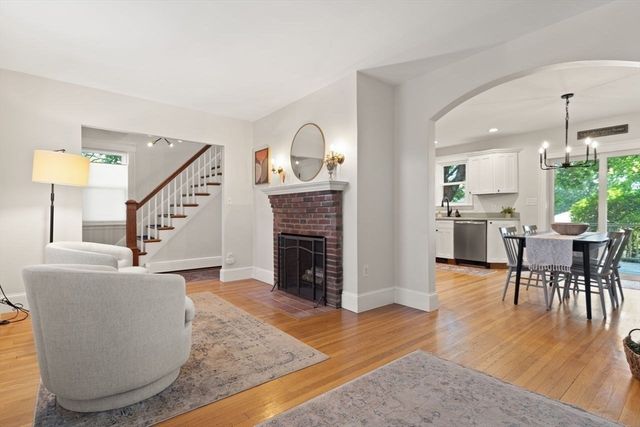 240 East Street, Weymouth, MA 02189