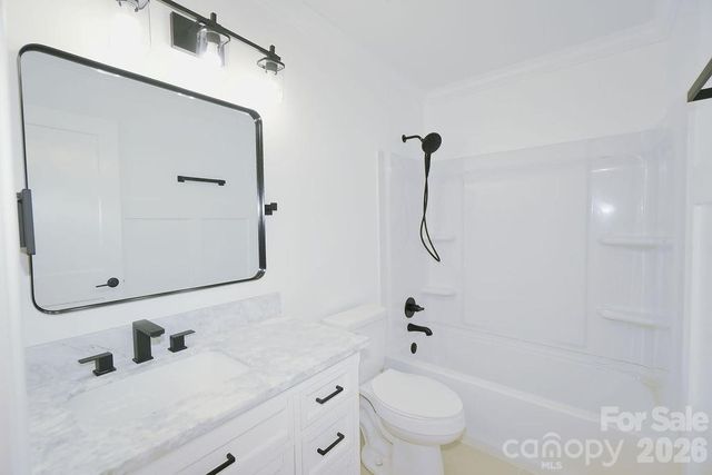 8805 Hunter Ridge Drive, Charlotte, NC 28226