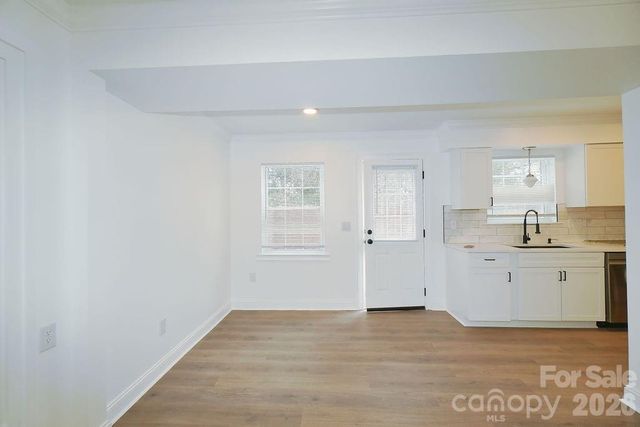 8805 Hunter Ridge Drive, Charlotte, NC 28226