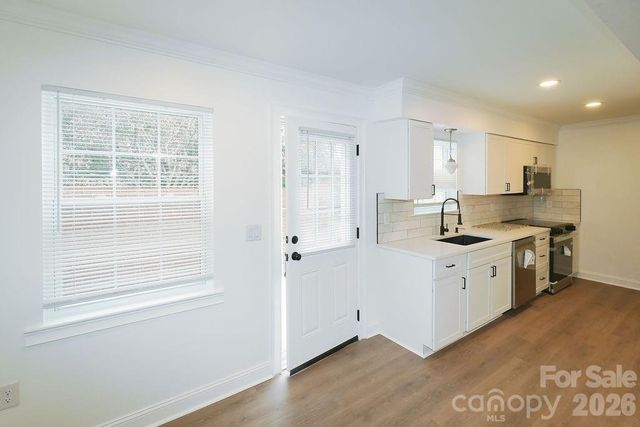 8805 Hunter Ridge Drive, Charlotte, NC 28226