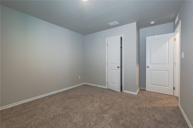 105 Donegal St, Sinton, TX 78387