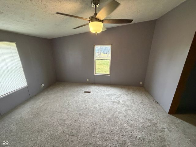 2565 N 300 E, Anderson, IN 46012