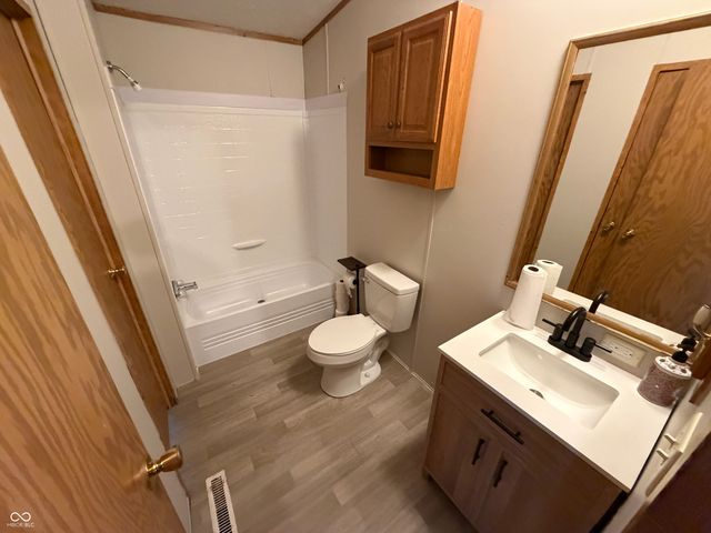 2565 N 300 E, Anderson, IN 46012