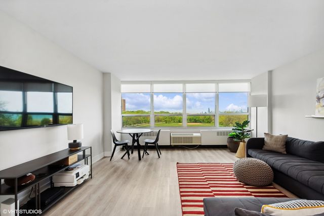 4800 S Chicago Beach Drive 503N, Chicago, IL 60615