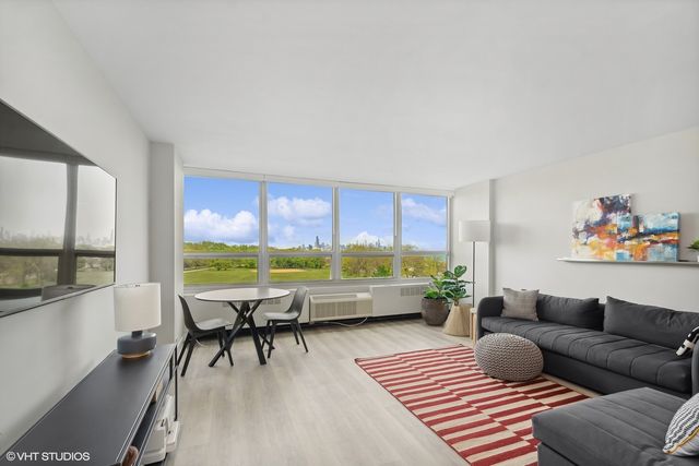 4800 S Chicago Beach Drive 503N, Chicago, IL 60615