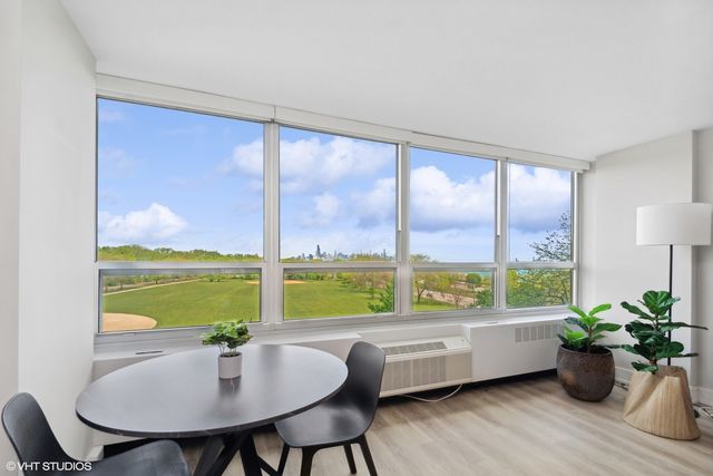 4800 S Chicago Beach Drive 503N, Chicago, IL 60615