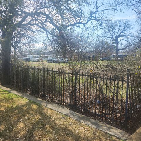 725 E John Carpenter Freeway, Irving, TX 75062