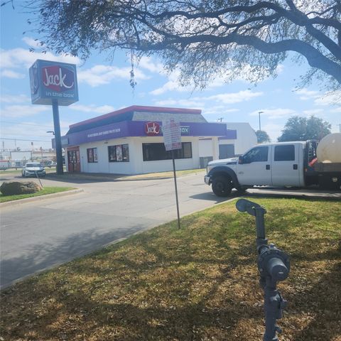 725 E John Carpenter Freeway, Irving, TX 75062