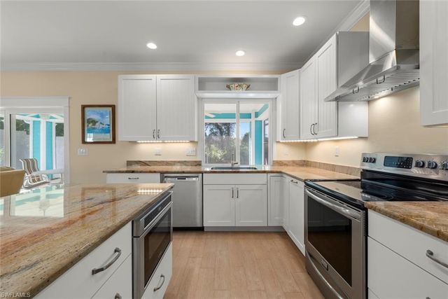 11931 Oakland DR, Bokeelia, FL 33922