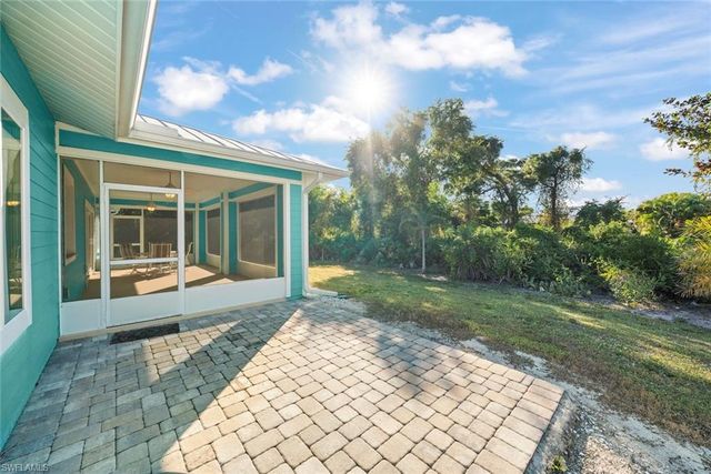 11931 Oakland DR, Bokeelia, FL 33922