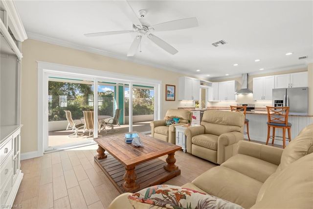 11931 Oakland DR, Bokeelia, FL 33922